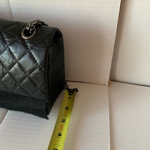 Chanel 2.55 reissue - Picture 15 of 15